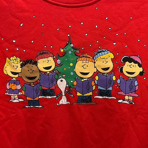 ❌SOLD❌Peanuts Charlie Brown Snoopy and The Gang Christmas Holiday Sweatshirt - Picture 3 of 4